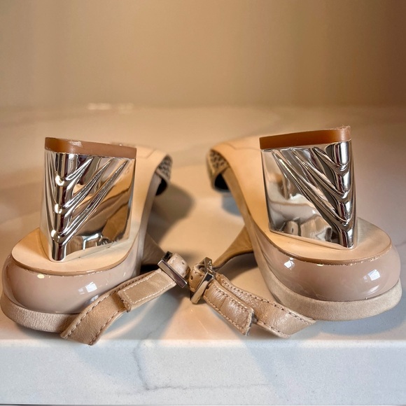 Sam Edelman Carole Slingback Heels Gray & Cream Python with Pointed Toe
Size 6.5 - Picture 15 of 15